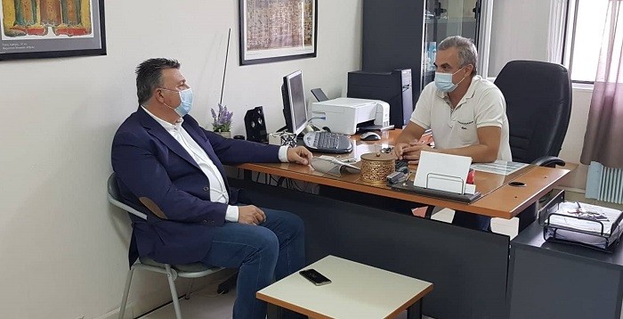 Ο Ν. ΕΥΑΓΓΕΛΟΥ ΓΙΑ ΤΑ ΚΡΟΥΣΜΑΤΑ ΚΟΡΩΝΟΪΟΥ ΣΕ ΣΧΟΛΕΙΑ ΤΗΣ ΕΛΑΣΣΟΝΑΣ