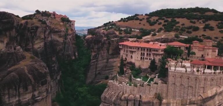 ΤΑ ΜΕΤΕΩΡΑ ΜΕ ΤΗΝ ΥΠΟΓΡΑΦΗ ΤΟΥ ΛΑΡΙΣΑΙΟΥ ΠΑΣΧΑΛΗ ΜΑΝΤΗ ΣΕ ΔΙΕΘΝΗ ΤΟΥΡΙΣΤΙΚΟ ΨΗΦΙΑΚΟ ΧΑΡΤΗ (ΒΙΝΤΕΟ)