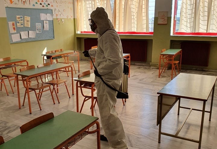 ΣΕ ΑΝΑΣΤΟΛΗ ΛΕΙΤΟΥΡΓΙΑΣ ΛΟΓΩ ΚΟΡΩΝΟΪΟΥ ΤΑΞΗ ΤΟΥ ΛΥΚΕΙΟΥ ΦΑΛΑΝΗΣ