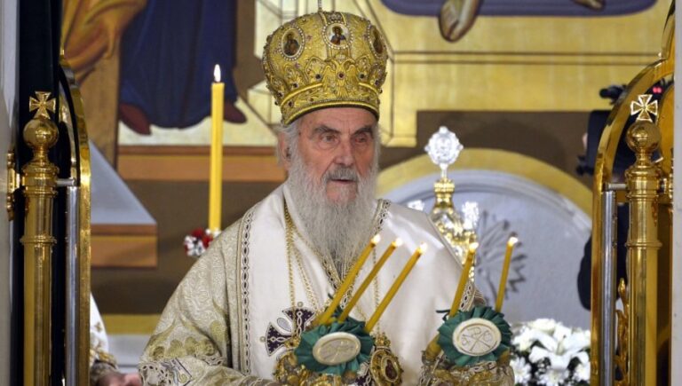 ΧΕΙΡΟΤΕΡΕΥΕΙ Η ΚΑΤΑΣΤΑΣΗ ΤΗΣ ΥΓΕΙΑΣ ΤΟΥ ΠΑΤΡΙΑΡΧΗ ΤΗΣ ΣΕΡΒΙΑΣ ΠΟΥ ΝΟΣΗΛΕΥΕΤΑΙ ΜΕ ΚΟΡΩΝΟΪΟ