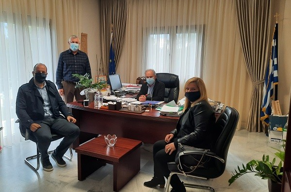 ΣΥΖΗΤΗΣΑΝ ΓΙΑ ΕΡΓΑ ΣΤΟΝ ΔΗΜΟ ΤΕΜΠΩΝ