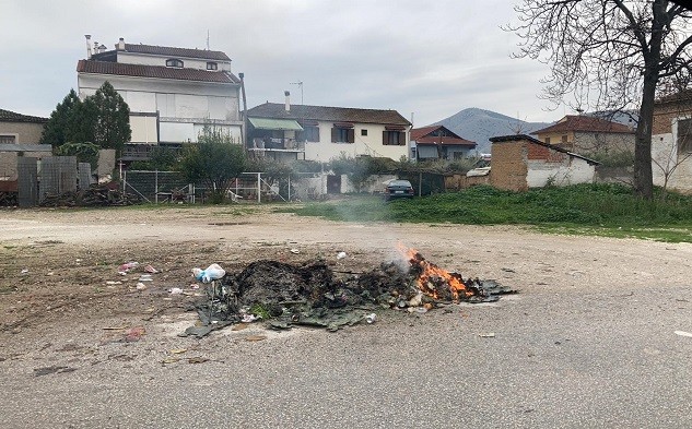 ΑΔΙΟΡΘΩΤΟΙ ΚΑΙ ΑΣΥΝΕΙΔΗΤΟΙ ΣΤΟΝ ΤΥΡΝΑΒΟ…