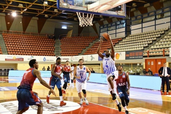 ΑΝΕΤΗ ΝΙΚΗ ΣΤΟ ΚΛΕΙΣΤΟ ΤΗΣ ΝΕΑΠΟΛΗΣ ΓΙΑ ΤΗΝ ΚΑΕ ΛΑΡΙΣΑ