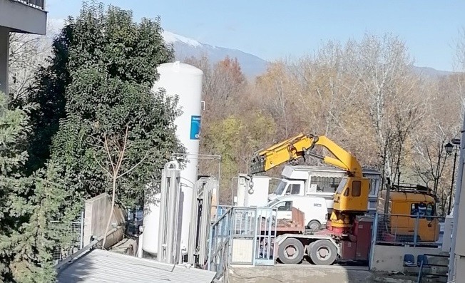 ΕΓΚΑΤΑΣΤΑΣΗ 2ου ΑΕΡΟΠΟΙΗΤΗ ΣΤΗΝ ΔΕΞΑΜΕΝΗ ΟΞΥΓΟΝΟΥ ΤΟΥ Γ.Ν.ΛΑΡΙΣΑΣ