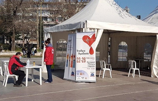 ΣΥΝΕΧΙΖΕΤΑΙ Η ΕΘΕΛΟΝΤΙΚΗ ΑΙΜΟΔΟΣΙΑ ΣΤΗ ΛΑΡΙΣΑ (ΦΩΤΟ)