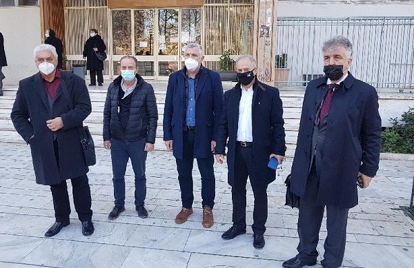 ΣΤΑ ΔΙΚΑΣΤΗΡΙΑ ΓΙΑ ΤΑ ΦΩΤΟΒΟΛΤΑΪΚΑ ΣΤΟ ΓΕΝΤΙΚΙ Ο ΔΗΜΟΣ ΤΕΜΠΩΝ (ΦΩΤΟ/ΒΙΝΤΕΟ)