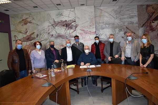 ΥΠΟΓΡΑΦΗΚΕ ΕΠΙΧΕΙΡΗΣΙΑΚΗ ΣΥΛΛΟΓΙΚΗ ΣΥΜΒΑΣΗ ΕΡΓΑΣΙΑΣ ΣΤΗ ΔΕΥΑΛ