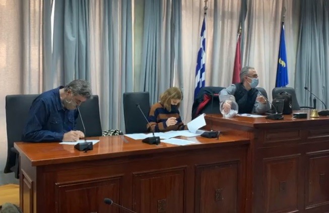 ΣΕ LIVE ΜΕΤΑΔΟΣΗ Η ΚΛΗΡΩΣΗ ΓΙΑ ΤΙΣ ΠΡΟΣΛΗΨΕΙΣ ΣΤΟΝ ΔΗΜΟ ΛΑΡΙΣΑΙΩΝ