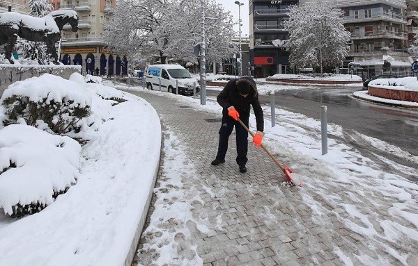 ΠΑΓΕΤΟΣ ΚΑΙ ΤΣΟΥΧΤΕΡΟ ΚΡΥΟ ΣΤΟΝ ΝΟΜΟ ΛΑΡΙΣΑΣ