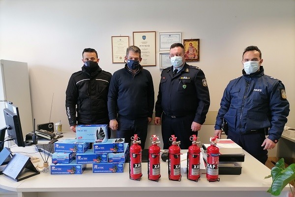 ΕΥΧΑΡΙΣΤΗΡΙΟ ΤΗΣ Ε.Α.Λ. ΣΤΟΝ Κ. ΑΡΓΥΡΟΠΟΥΛΟ ΓΙΑ ΤΗΝ ΠΡΟΣΦΟΡΑ ΠΥΡΟΣΒΕΣΤΗΡΩΝ ΚΑΙ ΓΑΝΤΙΩΝ ΜΙΑΣ ΧΡΗΣΗΣ