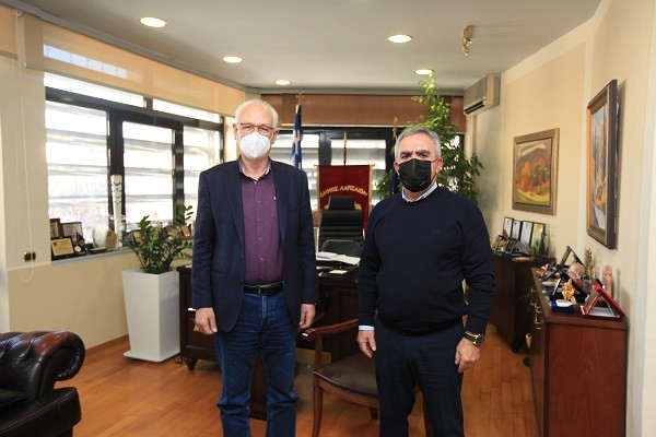 ΔΗΜΟΣ ΛΑΡΙΣΑΙΩΝ – ΕΔΑ ΘΕΣΣ: ΔΙΑΜΟΡΦΩΝΟΥΝ ΣΥΓΧΡΟΝΟ ΧΩΡΟ ΠΡΑΣΙΝΟΥ ΠΟΥ «ΔΙΝΕΙ ΟΞΥΓΟΝΟ» ΣΤΟΝ Δ. ΛΑΡΙΣΑΙΩΝ