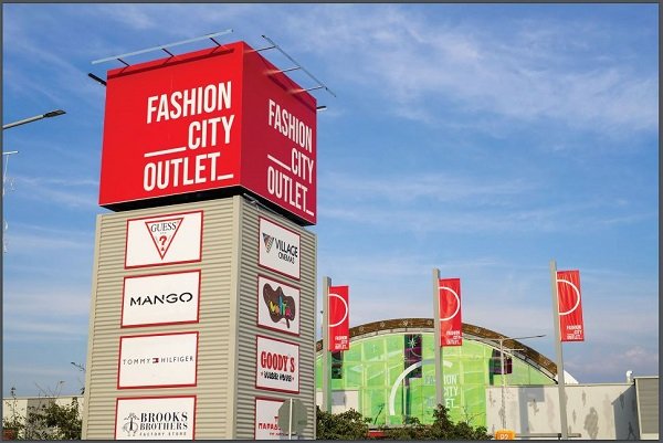 ΕΟΡΤΑΣΤΙΚΟ ΩΡΑΡΙΟ ΓΙΑ ΤΑ ΚΑΤΑΣΤΗΜΑΤΑ ΤΟΥ FASHION CITY OUTLET