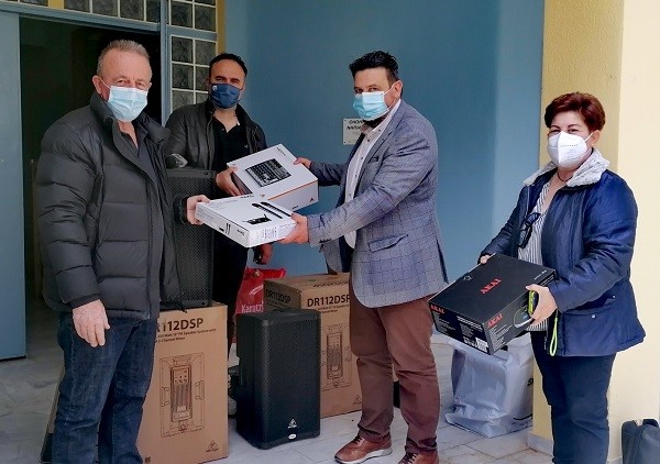 ΔΩΡΕΑ ΗΧΟΣΥΣΤΗΜΑΤΟΣ  ΣΤΟ ΔΗΜΟΤΙΚΟ ΣΧΟΛΕΙΟ ΔΑΜΑΣΙΟΥ ΑΠΟ ΤΟ ΓΝΛ
