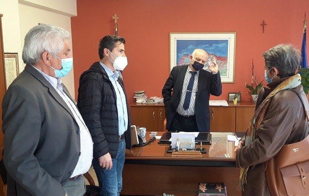 ΣΤΟ Δ.Σ. ΠΛΑΤΑΝΟΥΛΙΩΝ ΔΕΝΔΡΩΝ ΚΑΙ ΣΤΟΝ Π.Δ.Ε. ΘΕΣΣΑΛΙΑΣ ΣΥΜΒΟΥΛΟΙ ΤΗΣ “ΘΕΣΣΑΛΙΑΣ ΣΤΗΝ ΚΑΡΔΙΑ ΜΑΣ”