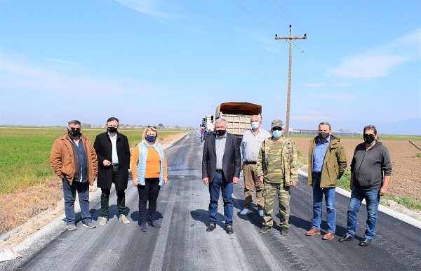 ΣΕ ΕΡΓΑ ΟΔΟΠΟΙΙΑΣ Ο ΔΗΜΑΡΧΟΣ ΘΑΝΑΣΗΣ ΝΑΣΙΑΚΟΠΟΥΛΟΣ