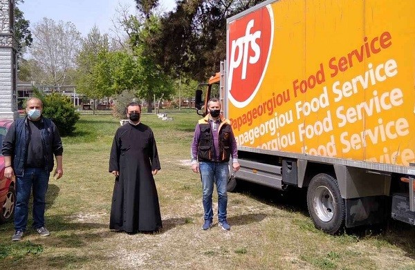 Η ΠΑΠΑΓΕΩΡΓΙΟΥ FOOD SERVICE ΑΒΕΕ ΠΡΟΣΕΦΕΡΕ ΤΡΟΦΙΜΑ ΕΝΟΨΕΙ ΠΑΣΧΑ ΣΤΙΣ ΕΝΟΡΙΕΣ ΑΜΠΕΛΩΝΑ ΚΑΙ ΦΑΛΑΝΗΣ