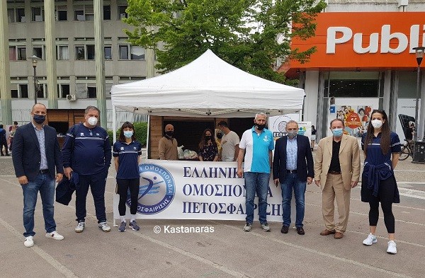 ΔΡΑΣΗ ΑΛΛΗΛΕΓΓΥΗΣ ΑΠΟ ΤΗΝ ΕΘΝΙΚΗ ΒΟΛΕΪ ΓΥΝΑΙΚΩΝ ΣΤΗ ΛΑΡΙΣΑ
