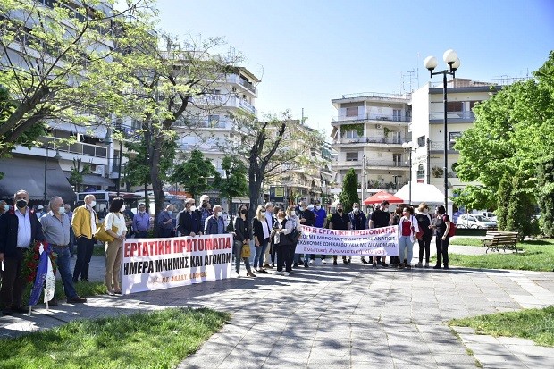 ΜΕ ΚΑΤΑΘΕΣH ΣΤΕΦΑΝΩΝ ΚΑΙ ΠΟΡΕΙΑ ΤΙΜΗΣΕ ΤΗΝ ΠΡΩΤΟΜΑΓΙΑ Η ΑΔΕΔΥ