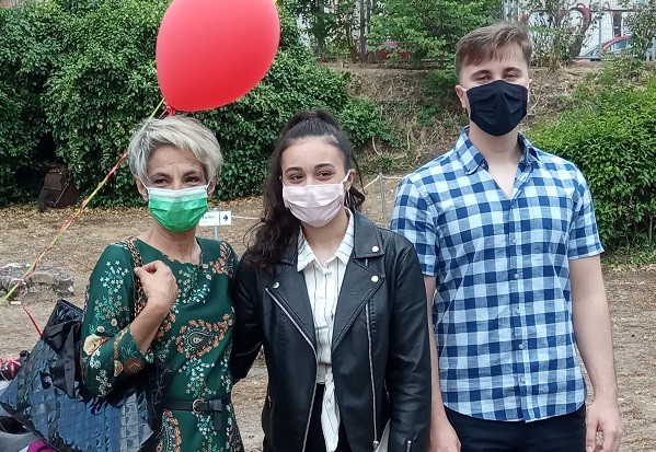 ΒΡΑΒΕΙΑ ΣΤΟ 14ο ΓΕΛ ΛΑΡΙΣΑΣ ΣΕ ΚΑΛΛΙΤΕΧΝΙΚΟ ΔΙΑΓΩΝΙΣΜΟ