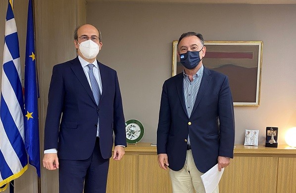 ΑΜΕΣΑ Η ΚΥΑ ΓΙΑ ΕΠΙΠΛΕΟΝ ΕΡΓΑΤΕΣ ΓΗΣ