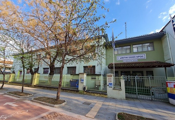 ΤΟ ΠΡΟΒΛΗΜΑ ΣΤΕΓΑΣΗΣ ΤΟΥ 55ου ΝΗΠΙΑΓΩΓΕΙΟΥ ΦΕΡΝΟΥΝ ΣΤΟ ΔΗΜΟΤΙΚΟ ΣΥΜΒΟΥΛΙΟ ΤΟΥ ΔΗΜΟΥ ΛΑΡΙΣΑΙΩΝ 4 ΠΑΡΑΤΑΞΕΙΣ ΤΗΣ ΑΝΤΙΠΟΛΙΤΕΥΣΗΣ»