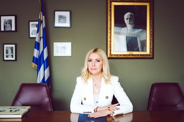 ΚΑΝΟΝΙΚΑ ΟΙ ΕΛΛΗΝΙΚΕΣ ΕΞΑΓΩΓΕΣ ΠΟΥΛΕΡΙΚΩΝ ΣΤΗΝ ΑΛΒΑΝΙΑ
