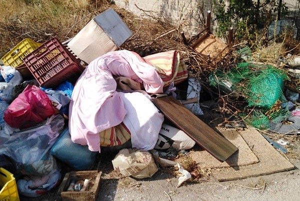 ΜΕΤΕΤΡΕΨΑΝ ΣΕ ΧΩΜΑΤΕΡΗ ΔΡΟΜΟ ΣΤΟΝ ΑΜΠΕΛΩΝΑ