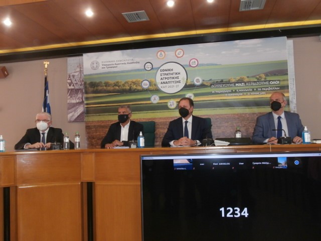 ΣΠ. ΛΙΒΑΝΟΣ: ΘΕΛΟΥΜΕ ΝΑ ΑΝΟΙΞΟΥΜΕ ΤΗΝ ΑΓΡΟΤΙΚΗ ΠΑΡΑΓΩΓΗ ΣΤΟ ΜΕΛΛΟΝ