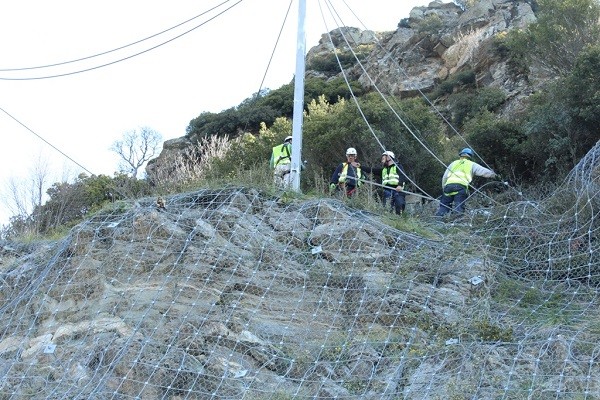 ΦΡΑΧΤΗS ΠΡΟΣΤΑΣΙΑΣ ΑΠΟ ΒΡΑΧΟΠΤΩΣΕΙΣ ΣΤΟ ΔΡΟΜΟ ΛΑΡΙΣΑ- ΣΠΗΛΙΑ