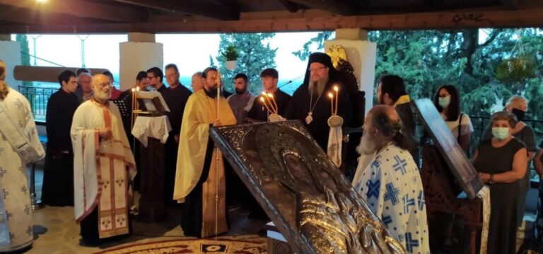 ΣΤΗ ΜΟΝΗ ΠΡΟΦΗΤΗ ΗΛΙΑ ΣΤΟΝ ΤΥΡΝΑΒΟ ΤΕΛΕΣΕ ΕΣΠΕΡΙΝΟ ΧΘΕΣ Ο ΜΗΤΡΟΠΟΛΙΤΗΣ ΙΕΡΩΝΥΜΟΣ