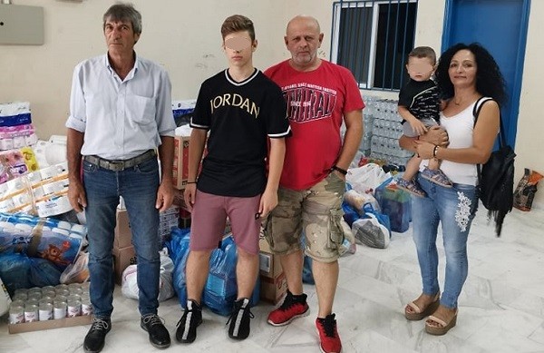 ΣΥΓΚΕΝΤΡΩΝΕΙ ΚΑΘΗΜΕΡΙΝΑ ΕΙΔΗ ΠΡΩΤΗΣ ΑΝΑΓΚΗΣ ΚΑΙ ΖΩΟΤΡΟΦΕΣ ΓΙΑ ΤΟΥΣ ΠΥΡΟΠΛΗΚΤΟΥΣ Ο ΔΗΜΟΣ ΤΕΜΠΩΝ