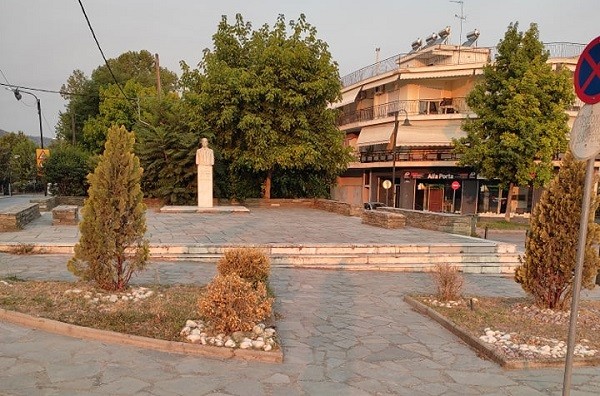 ΚΑΠΟΙΟΣ ΝΑ ΤΑ ΠΟΤΙΣΕΙ…