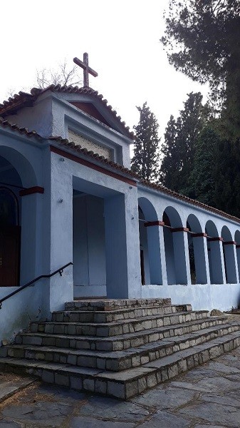 ΓΙΟΡΤΑΖΟΥΝ ΤΟΝ ΑΓΙΟ ΓΕΩΡΓΙΟ ΣΤΑ ΙΣΤΟΡΙΚΑ ΑΜΠΕΛΑΚΙΑ