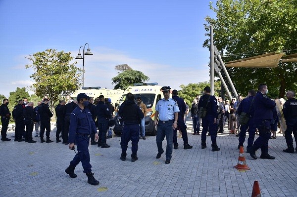ΑΝΤΙΕΜΒΟΛΙΑΣΤΕΣ ΠΡΟΚΑΛΕΣΑΝ ΕΝΤΑΣΗ ΣΤΟΝ ΑΓ. ΑΧΙΛΛΙΟ (ΦΩΤΟ)