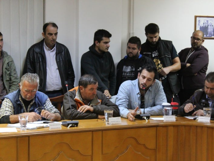 ΣΤΟ ΠΛΕΥΡΟ ΤΩΝ ΑΥΤΟΑΠΑΣΧΟΛΟΥΜΕΝΩΝ ΤΗΣ ΕΣΤΙΑΣΗΣ ΟΙ ΑΓΡΟΤΕΣ
