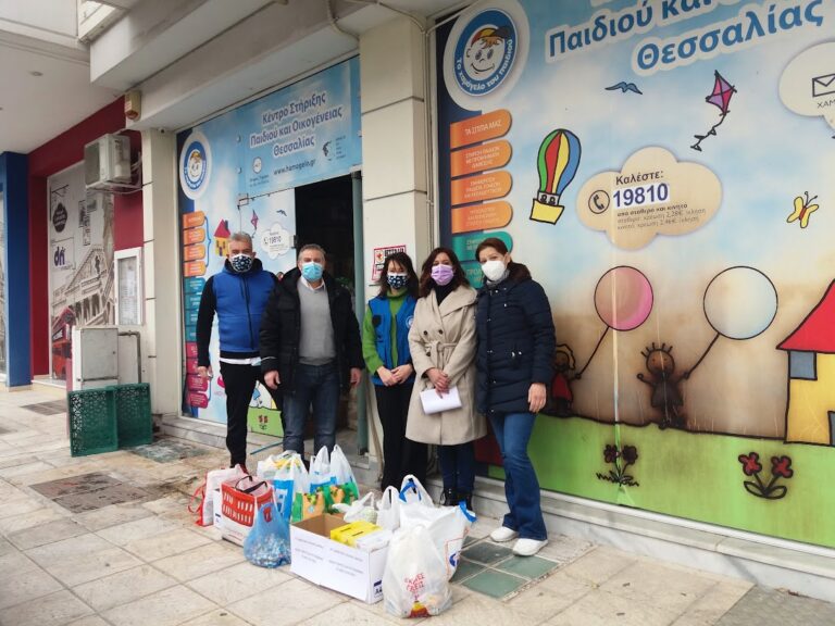 ΣΥΓΚΕΝΤΡΩΣΑΝ ΕΙΔΗ ΠΡΩΤΗΣ ΑΝΑΓΚΗΣ ΓΙΑ ΤΙΣ ΓΙΟΡΤΕΣ ΕΚΠΑΙΔΕΥΤΙΚΟΙ – ΓΟΝΕΙΣ – ΜΑΘΗΤΕΣ ΤΟΥ 25ου Δ.Σ. ΛΑΡΙΣΑΣ