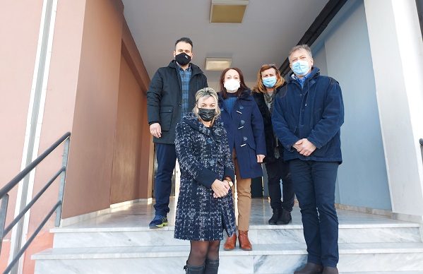 ΤΟ 44ο Δ.Σ. ΛΑΡΙΣΑΣ ΕΝΙΣΧΥΣΕ ΤΟ ΚΟΙΝΩΝΙΚΟ ΠΑΝΤΟΠΩΛΕΙΟ ΤΟΥ ΔΗΜΟΥ