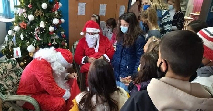 ΕΟΡΤΑΣΤΙΚΕΣ ΕΚΔΗΛΩΣΕΙΣ ΣΤΑ ΣΧΟΛΕΙΑ ΤΟΥ ΔΗΜΟΥ ΤΕΜΠΩΝ