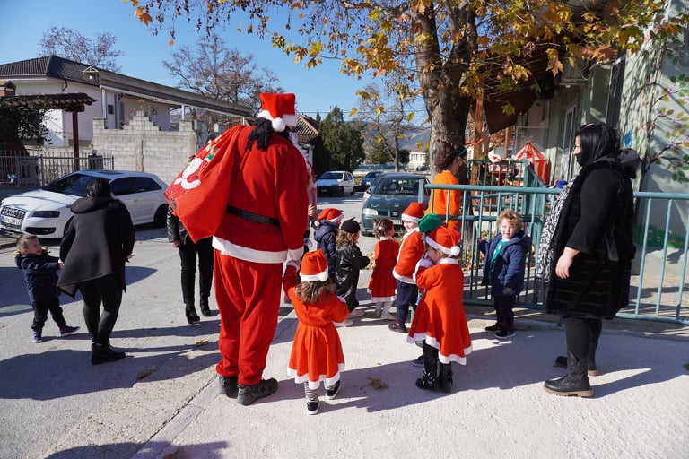 Ο ΑΗ ΒΑΣΙΛΗΣ ΗΛΘΕ ΣΤΟΝ ΠΑΙΔΙΚΟ ΣΤΑΘΜΟ ΤΟΥ ΑΡΓΥΡΟΠΟΥΛΙΟΥ (ΦΩΤΟ)