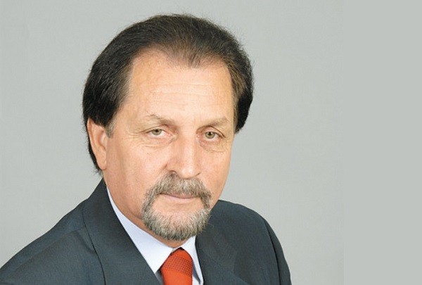 ΠΟΛΛΕΣ ΟΙ ΕΠΙΣΚΕΨΕΙΣ…