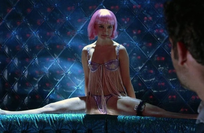 NETFLIX: ΟΙ 7 ΣΕΞΥ ΤΑΙΝΙΕΣ ΠΟΥ ΘΑ ΚΑΝΟΥΝ ΠΙΟ ΠΙΚΑΝΤΙΚΕΣ ΤΙΣ ΝΥΧΤΕΣ ΣΑΣ