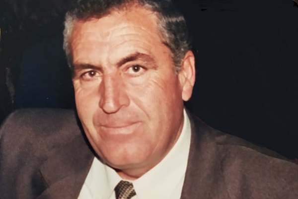 ΑΥΡΙΟ ΠΕΜΠΤΗ ΣΤΟΝ ΑΜΠΕΛΩΝΑ Η ΚΗΔΕΙΑ ΤΟΥ ΙΩΑΝΝΗ ΑΔΑΜΟΠΟΥΛΟΥ
