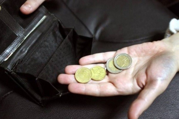 ΣΤΟ ΛΑΟ ΚΑΘΡΕΦΤΑΚΙΑ (ΕΠΙΔΟΜΑΤΑ) ΣΤΟ ΚΕΦΑΛΑΙΟ ΠΑΚΤΩΛΟ ΑΙΣΧΡΟΚΕΡΔΕΙΑΣ