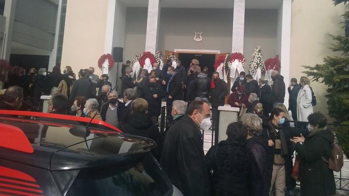 ΜΕ ΣΥΓΚΙΝΗΣΗ Η ΛΑΡΙΣΑ ΑΠΟΧΑΙΡΕΤΗΣΕ ΤΟΝ ΑΓΙ ΠΑΠΑΣΤΕΡΓΙΟΥ