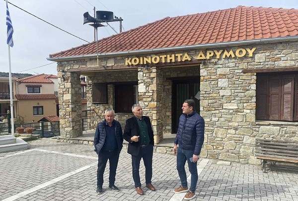 ΣΤΗΝ ΚΟΙΝΟΤΗΤΑ ΔΡΥΜΟΥ Ο ΑΝΤΙΔΗΜΑΡΧΟΣ Κ. ΠΑΣΧΟΠΟΥΛΟΣ