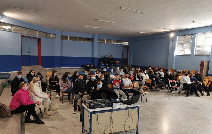 ΕΝΗΜΕΡΩΣΗ ΣΤΟ 9ο ΓΥΜΝΑΣΙΟ ΛΑΡΙΣΑΣ ΓΙΑ ΤΟ ΚΑΠΝΙΣΜΑ