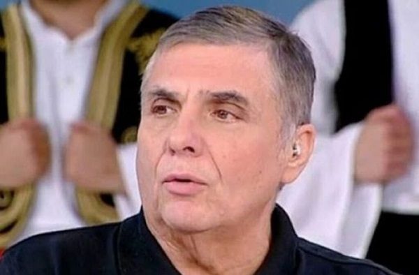 ΣΤΗ ΔΗΜΟΣΙΟΤΗΤΑ Η ΙΔΙΟΧΕΙΡΗ ΔΙΑΘΗΚΗ ΤΟΥ ΓΙΩΡΓΟΥ ΤΡΑΓΚΑ