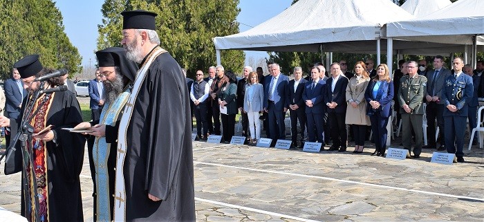 ΜΕ ΜΗΝΥΜΑΤΑ ΓΙΑ ΣΤΗΡΙΞΗ ΤΩΝ ΑΓΡΟΤΩΝ Ο ΕΠΙΣΗΜΟΣ ΕΟΡΤΑΣΜΟΣ ΤΟΥ ΚΙΛΕΛΕΡ