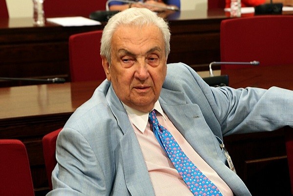 ΕΦΥΓΕ ΑΠΟ ΤΗ ΖΩΗ Ο ΔΗΜΗΤΡΗΣ ΚΟΝΤΟΜΗΝΑΣ