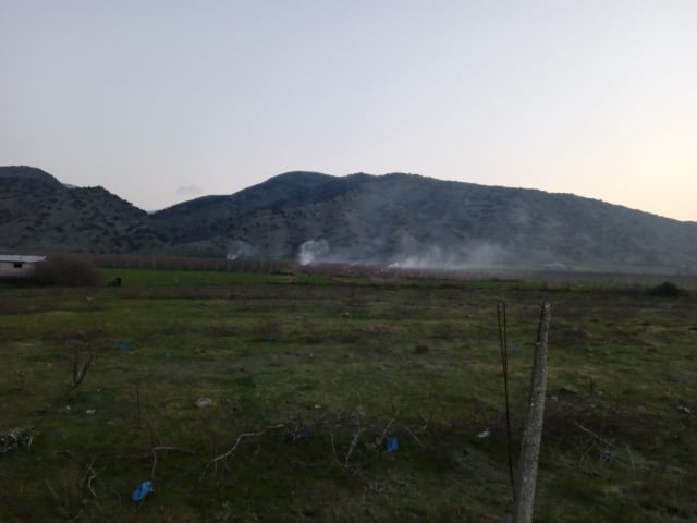 ΠΟΛΕΜΟ ΜΕ ΤΟΝ ΠΑΓΕΤΟ ΑΝΟΙΞΑΝ ΟΙ ΑΓΡΟΤΕΣ ΤΩΝ ΔΕΛΕΡΙΩΝ